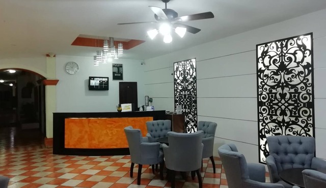 Hotel Los Girasoles