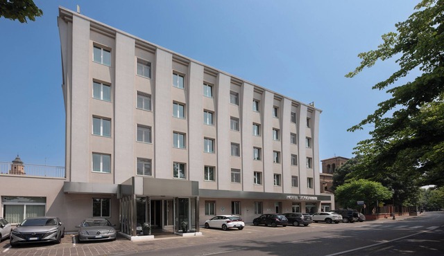 Hotel Toscanini