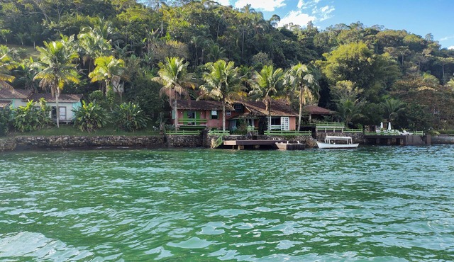 House on the sea in Angra dos Reis, house with sea view