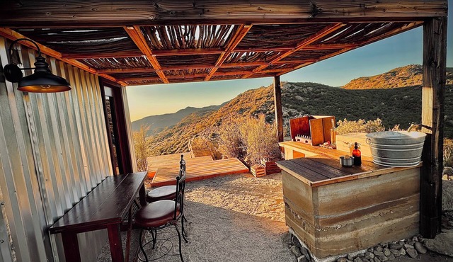 House under the stars, the best sunset of the sierra