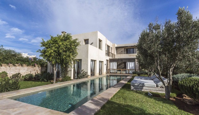 House with heated pool. Essaouira (Ghazoua)