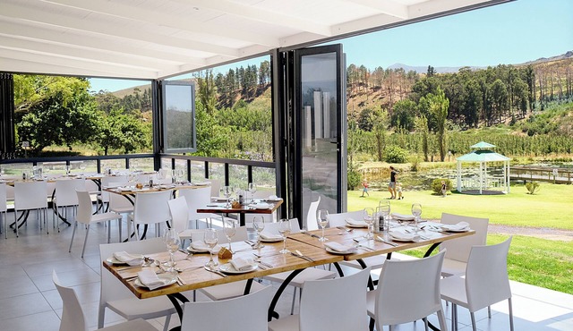 Houw Hoek Hotel