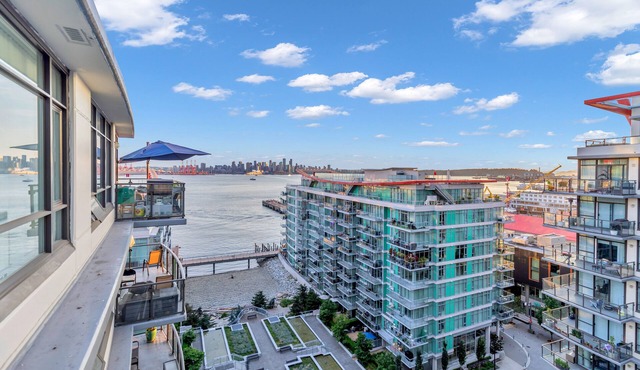 HUGE BALCONY W/WATERFRONT - 90 days minimum