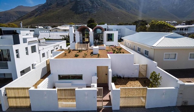 Hyggehus | Designer Holiday Home in Voëlklip