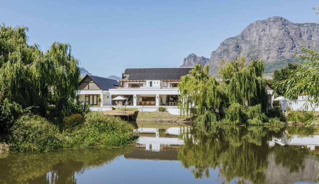 Iconic six bedroom all ensuite villa in the tranquil Cape Winelands