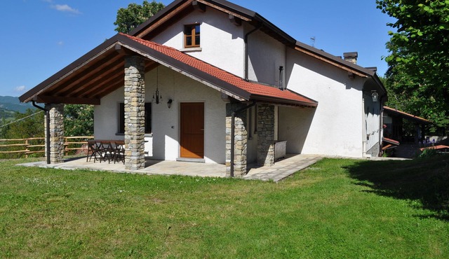 Ideal B&B for relaxing families, hiking, biking and holistic groups.