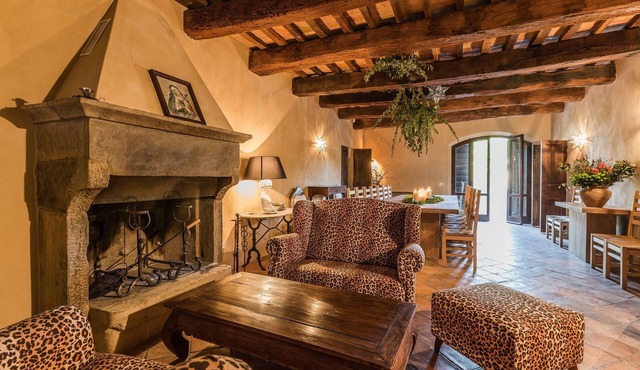 Il Casale di Meleto - Beautiful villa surrounded by greenery a few kilometers from the sea