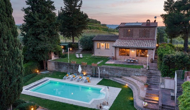 Il Fienile 4, Emma Villas