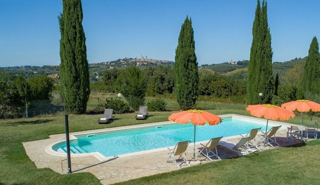 Il Pascolo, San Gimignano, Siena and Chianti