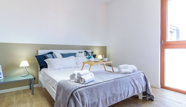 Il quadrato blu by Houset