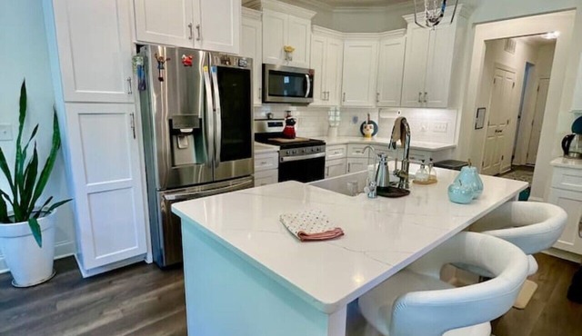 Immaculate 4 Bedroom with Pool Table