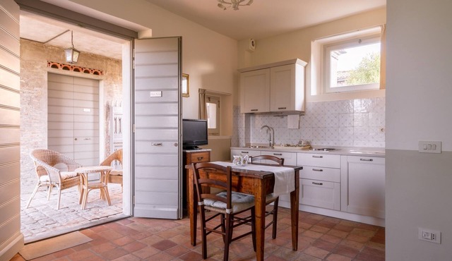In an old rural farmhouse with swimming pool and sea view, perfect for couples