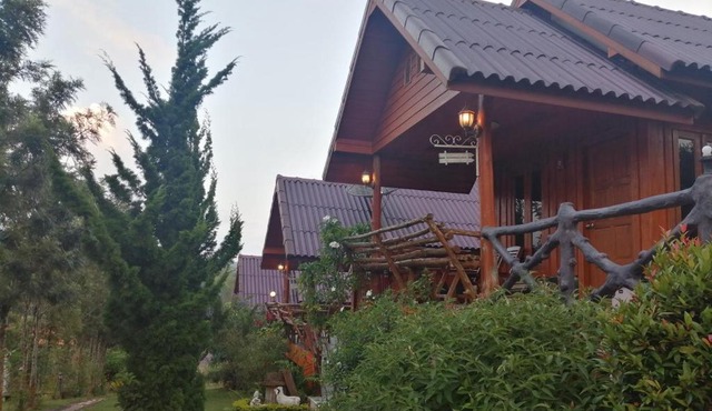 Indah Garden Hill Resort