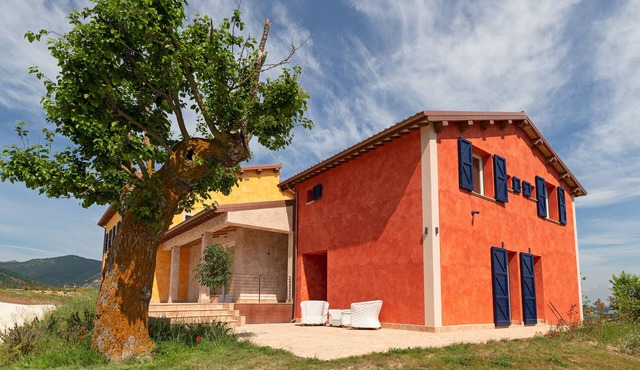 Independent apartment, in wine resort with SPA and swimming pool.