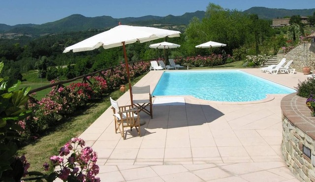 Independent villa with swimming pool