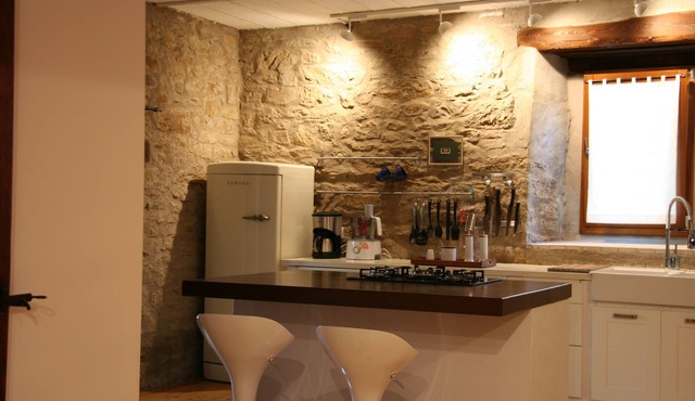 Independent Villa with 3 apartments for 20 people, Private Pool and Free WiFI