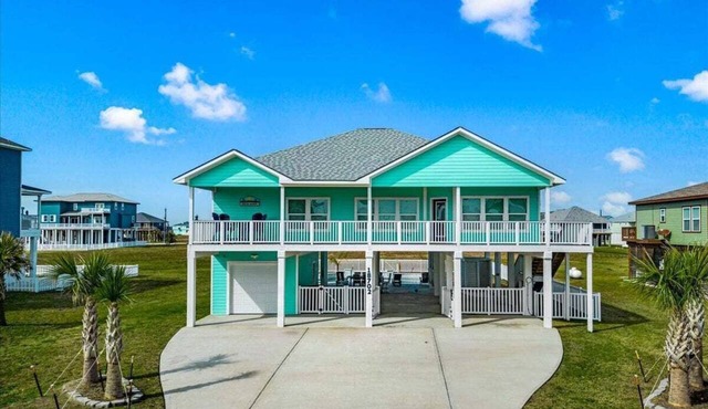 Insta-ahhh Private Pool Pet Friendly Oasis Steps to Beach