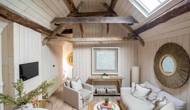 Interior Designed Cotswolds Coach House Opposite Open Fields