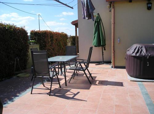 intero appartamento con giardino e colazione Dario