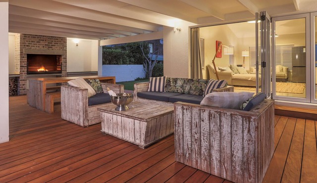 Inviting holiday home near the beach - Voelklip
