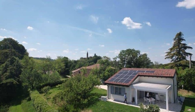 Villa Pallegorie, Bologna panoramic hillside