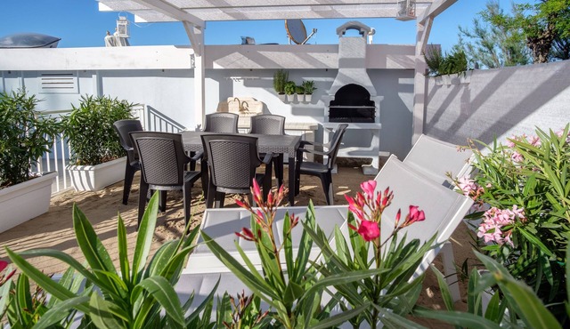 Itaca apartment directly on the beach of San Mauro Mare