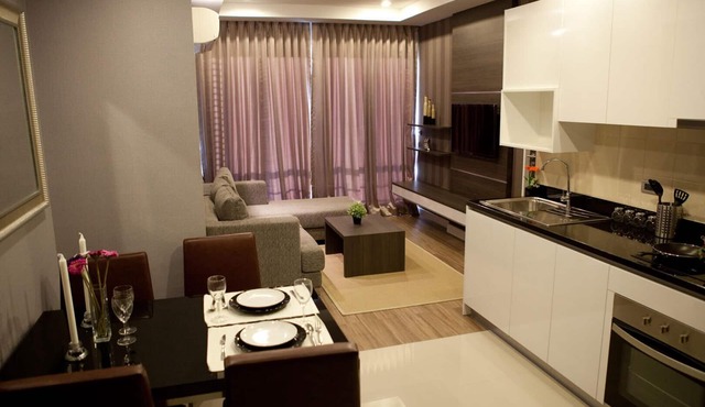 J RESIDENCE THONGLOR 8