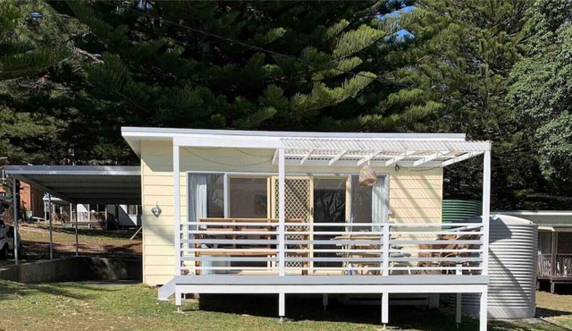 Kioloa Beach Cabin 2