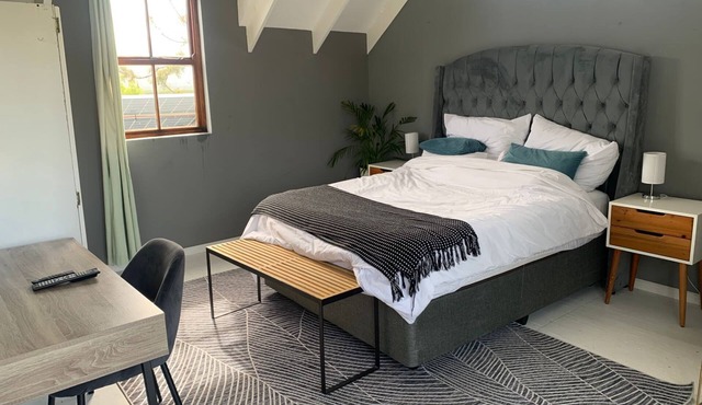 Kommetjie's Gift: A Cosy Room with AC & Heating in a Secure Nature Estate
