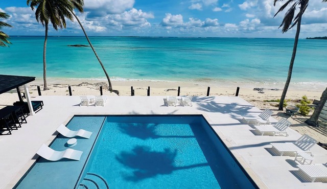 KPOW on the Beach - Brand New 5 bedroom Luxury Beachfront House!