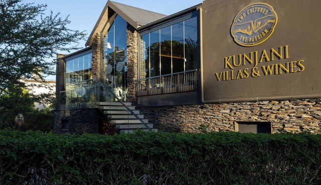Kunjani Villas
