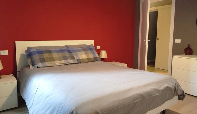 La casa di Anna, new three-room apartment with balcony and garage.