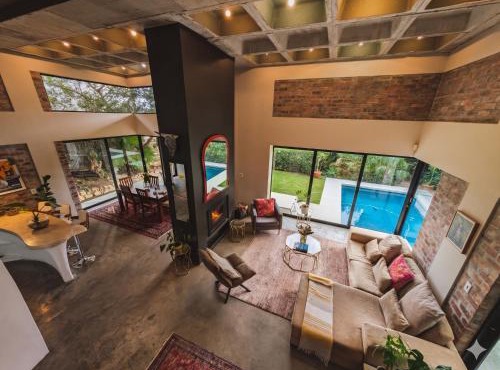 LA HACIENDA - MODERN, BRIGHT, STYLISH House with Private Pool