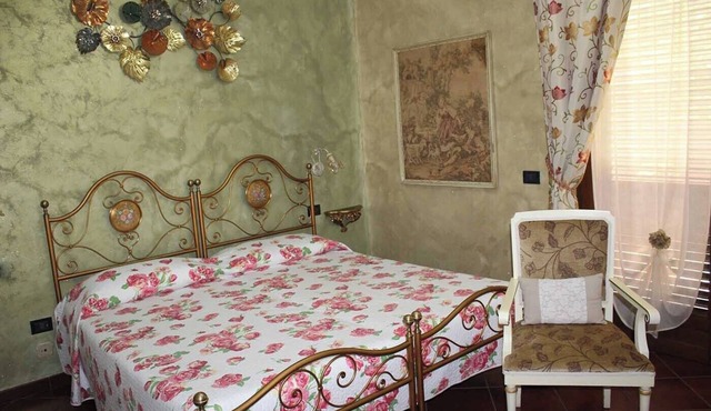 La Mammola b&b-Room LA ROSA