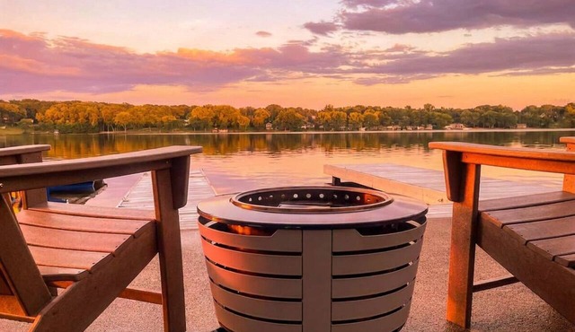 Lake Front Retreat | Kayak | Paddleboard | Fishing