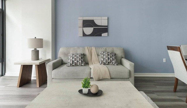 Landing | Stunning 2BD, Courtyard