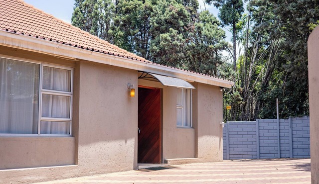LANSM Lafi Luxury - Secured within a Golf Estate, Near Many Tourist attractions!