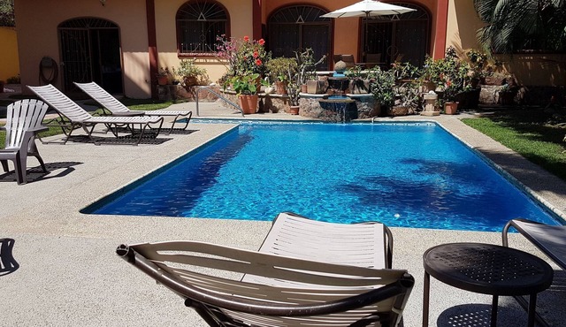 Large 3 Bedroom Home very close to town center & beach.