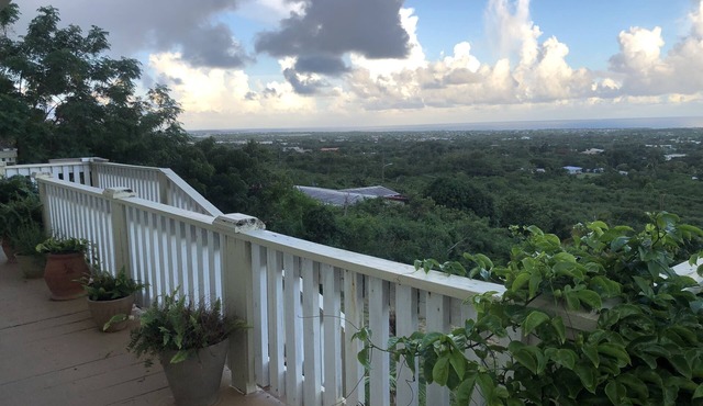 Large hillside one bedroom apartment with a sea view.