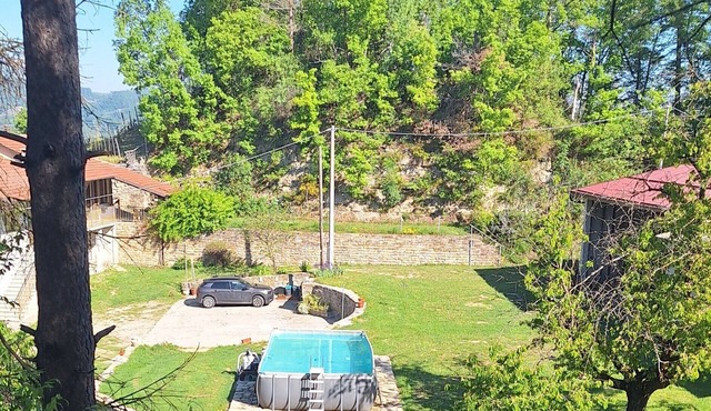 Large panoramic vacation home for groups in Langhe