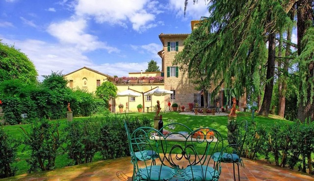 Large Villa in Palaia,Volterra, Pool,children pool,Garten,ideal for families