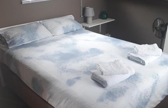 Lavender Avenue Guest Room