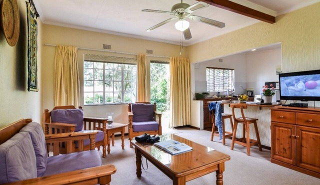 Lavender Tree Spacious cottage for 2-3 people