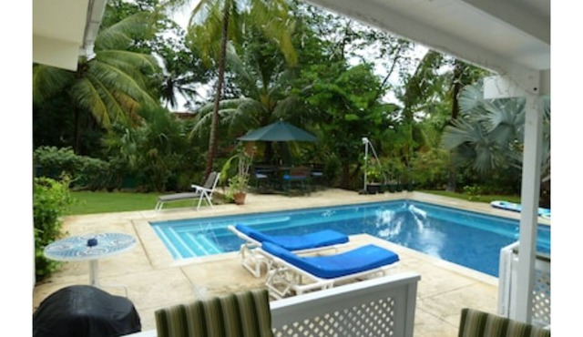 Lazy Days, Holetown, 2 bed, 2 bath, Villa with own 30ft swimming pool
