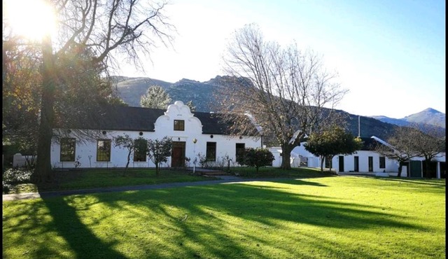 Le Arc Manor House