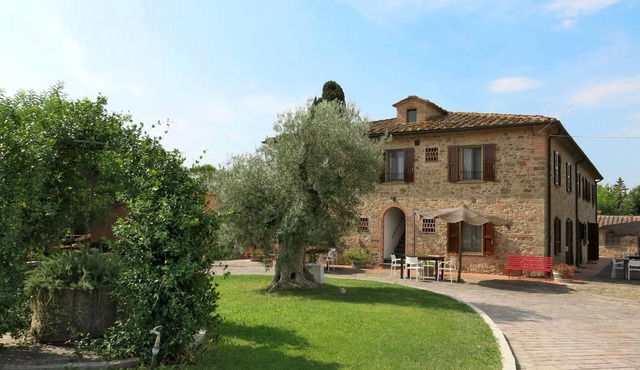 Le Palaie - 'Fabbrica' (PEC200) by Interhome