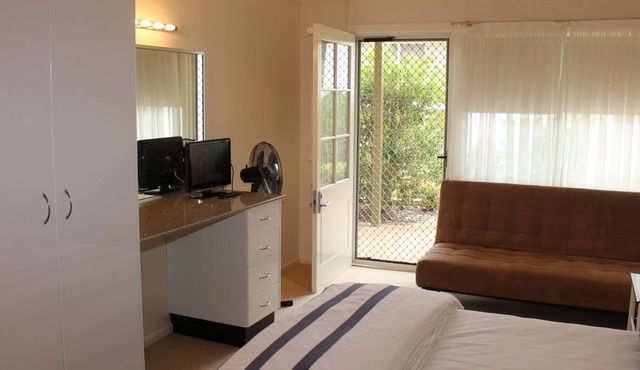 Leura Fairways West - self-contained Studio