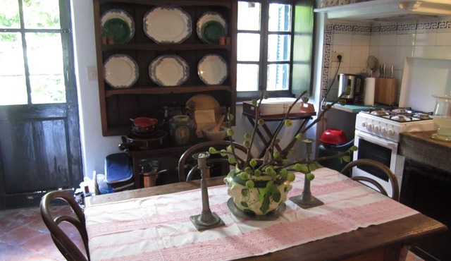 Ligur. Mansion from the 12th century for 2/3 P., in mountain village, 10 km to the sea