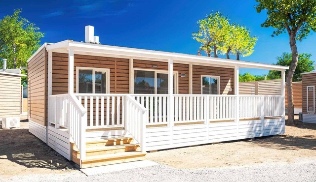 Lodge in Rimini Family Village near the beach