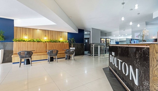 Lofthaus Rosebank: walk to mall, safe & central. Family friendly 2BR with WIFI